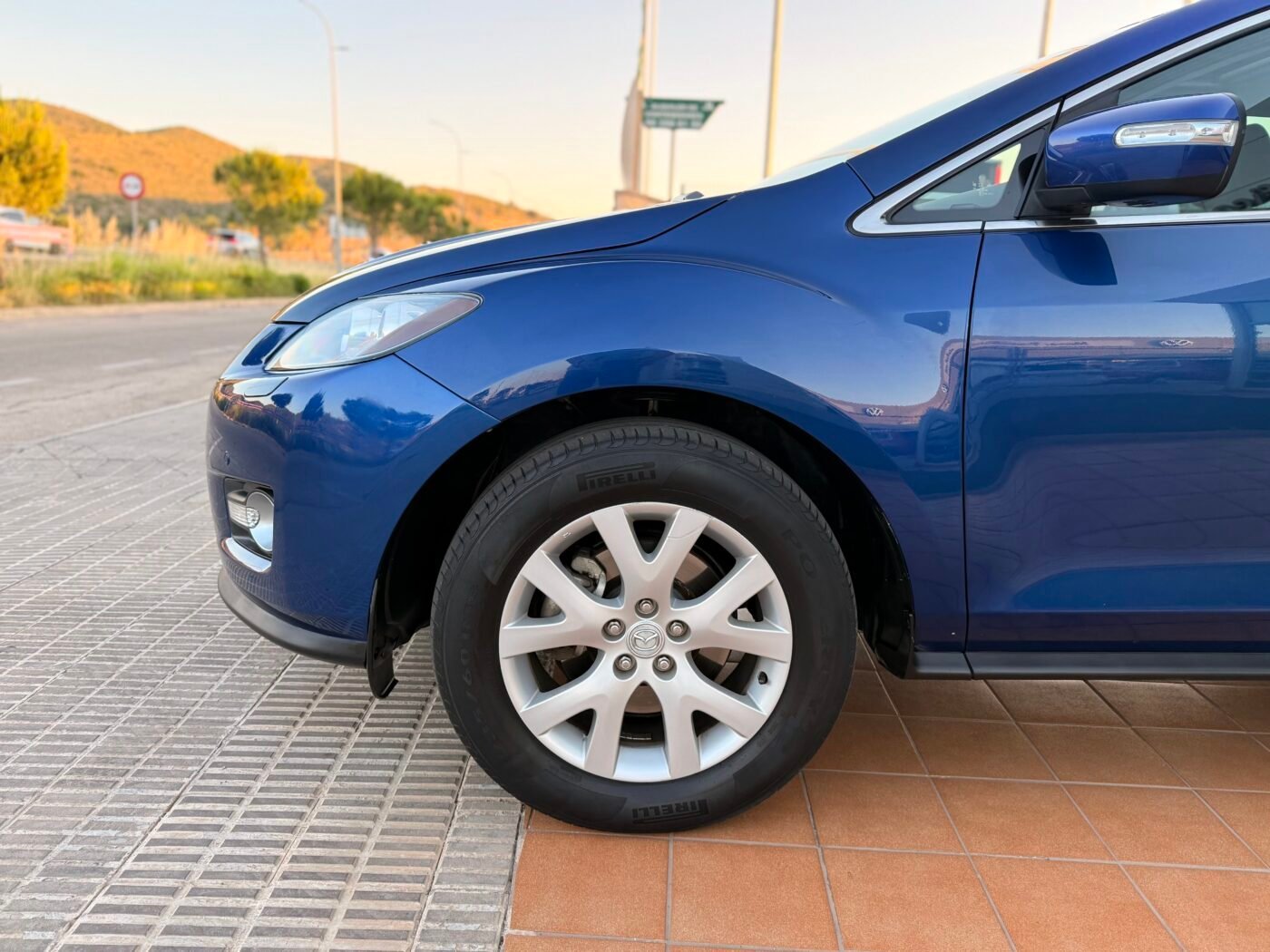 MAZDA CX-7, fotografía 3