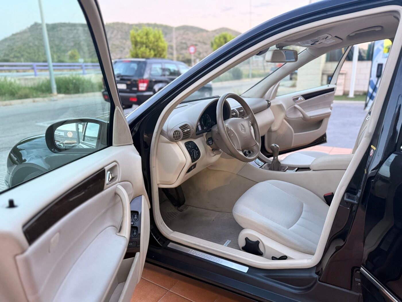 MERCEDES-BENZ C180, fotografía 9