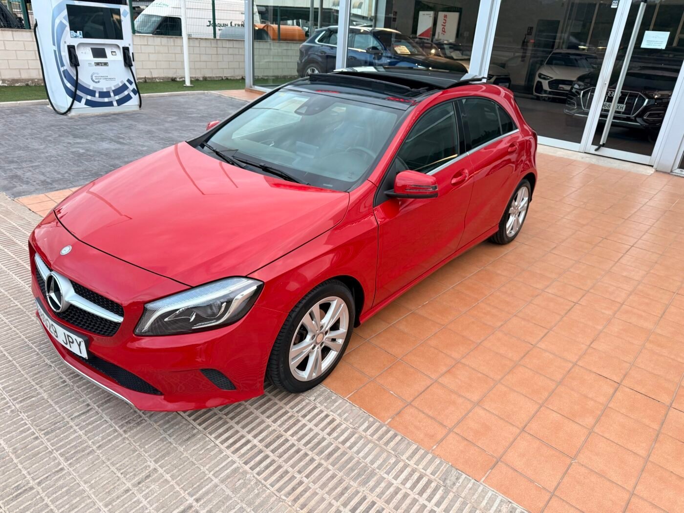 MERCEDES-BENZ Clase A, fotografía 2